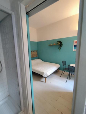 Colosseum Studio Flat blue